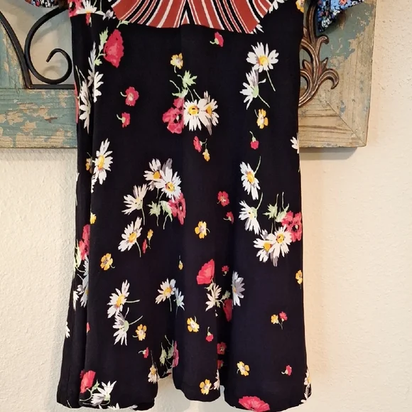 Free People Multicolor Floral and Striped Mini Dress. NWOT Size 2 - Picture 7 of 11